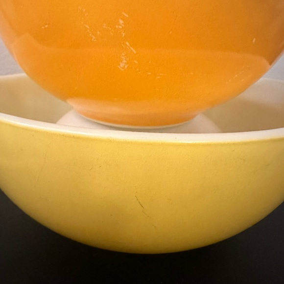 Vintage Pyrex Nested Mixing Bowls - Picture 5 of 6